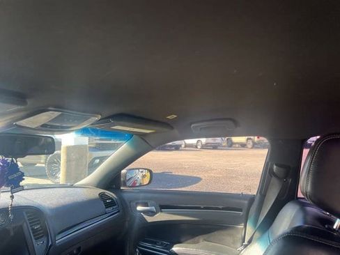 Used 2020 Chrysler 300 S image 7