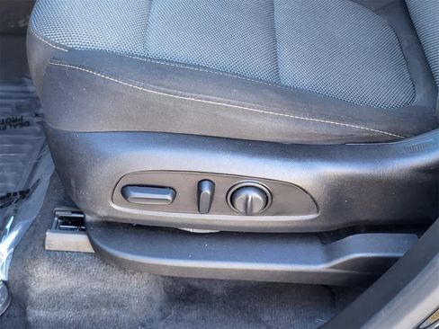 Used 2019 Chevrolet Traverse LT w/ LPO, Blackout Package image 13