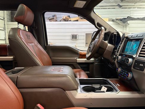 Used 2018 Ford F250 King Ranch w/ King Ranch Ultimate Package AWD/4WD image 26