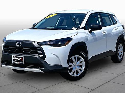 Used 2026 Toyota Corolla Cross L FWD image 2