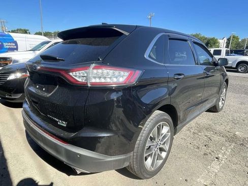 Used 2017 Ford Edge Titanium w/ Technology Package FWD image 6