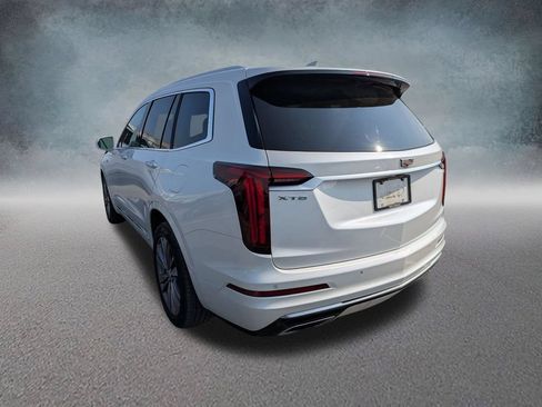Used 2020 Cadillac XT6 Premium Luxury FWD image 6