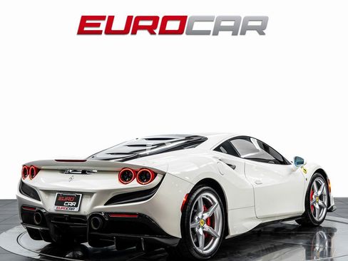 Used 2021 Ferrari F8 Tributo image 5