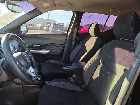 Used 2020 Nissan Kicks SV w/ Exterior Package image 10