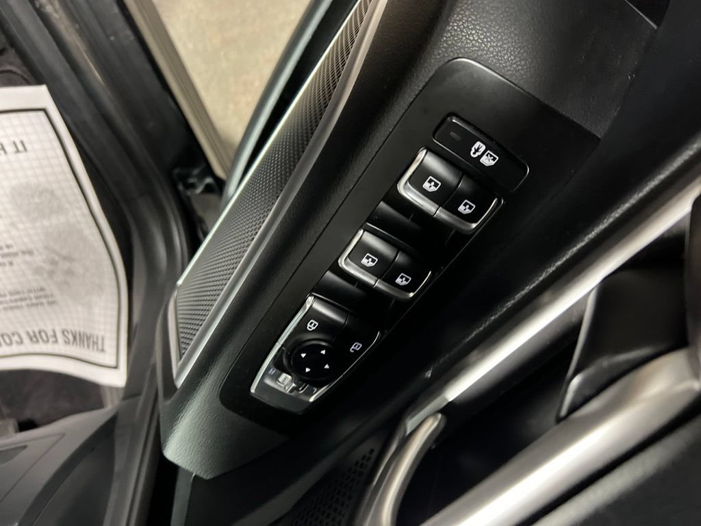 Used 2025 Kia Telluride S FWD image 20