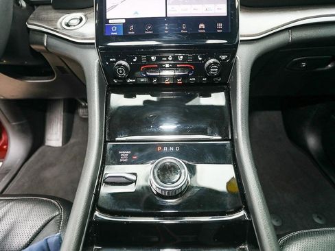 Used 2023 Jeep Grand Cherokee Limited w/ Luxury Tech Group II image 19