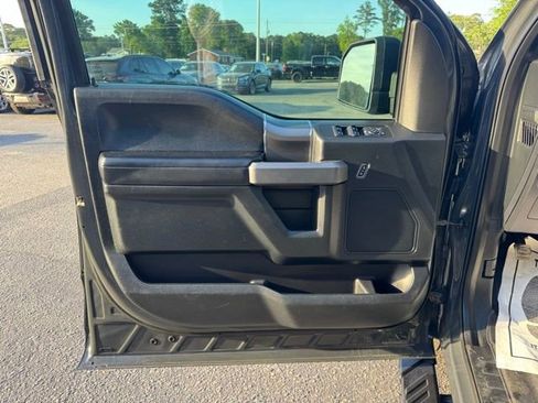 Used 2016 Ford F150 XLT w/ Equipment Group 302A Luxury AWD/4WD image 16