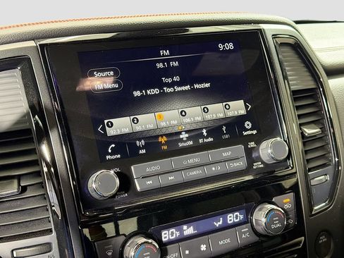 Used 2021 Nissan Titan PRO-4X w/ Pro-4x Convenience Package AWD/4WD image 16