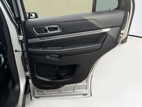 Used 2018 Ford Explorer Sport w/ Equipment Group 401A AWD/4WD image 34