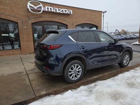 Used 2023 MAZDA CX-5 AWD 2.5 S w/ Select Package image 3