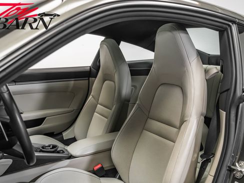 Used 2020 Porsche 911 Carrera S image 24