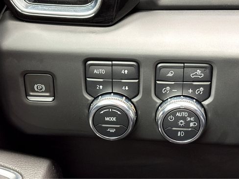 Used 2023 GMC Sierra 1500 Denali image 14