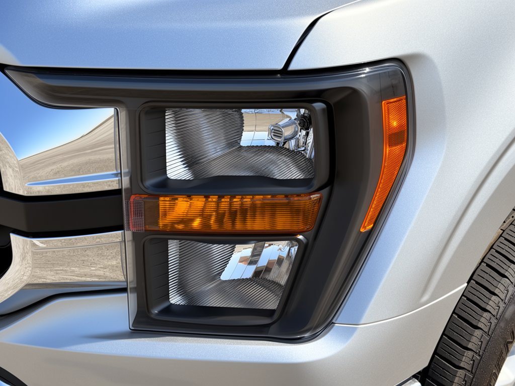 Used 2023 Ford F150 4x4 SuperCrew image 12