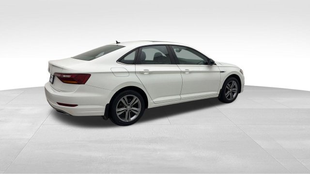 Used 2019 Volkswagen Jetta R-Line FWD image 2