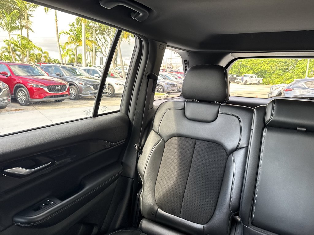 Used 2022 Jeep Grand Cherokee Altitude AWD/4WD image 17