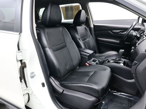 Used 2017 Nissan Rogue SL w/ SL Premium Package image 14