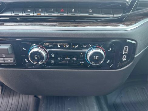 Used 2026 GMC Sierra 1500 SLE AWD/4WD image 4
