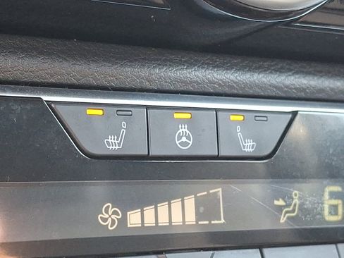 Used 2025 Nissan Sentra SV w/ All-Weather Package FWD image 24