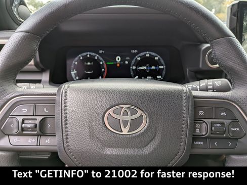Used 2025 Toyota 4Runner Limited image 33