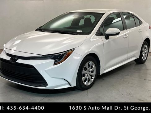 Used 2024 Toyota Corolla LE FWD image 1