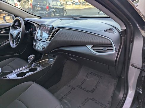 Used 2024 Chevrolet Malibu LT image 33