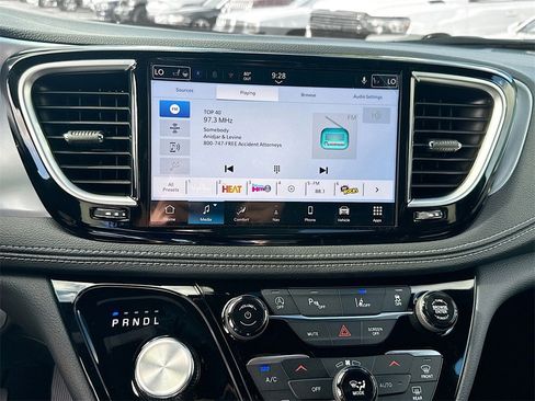 New 2026 Chrysler Pacifica Limited w/ S Appearance Package image 15