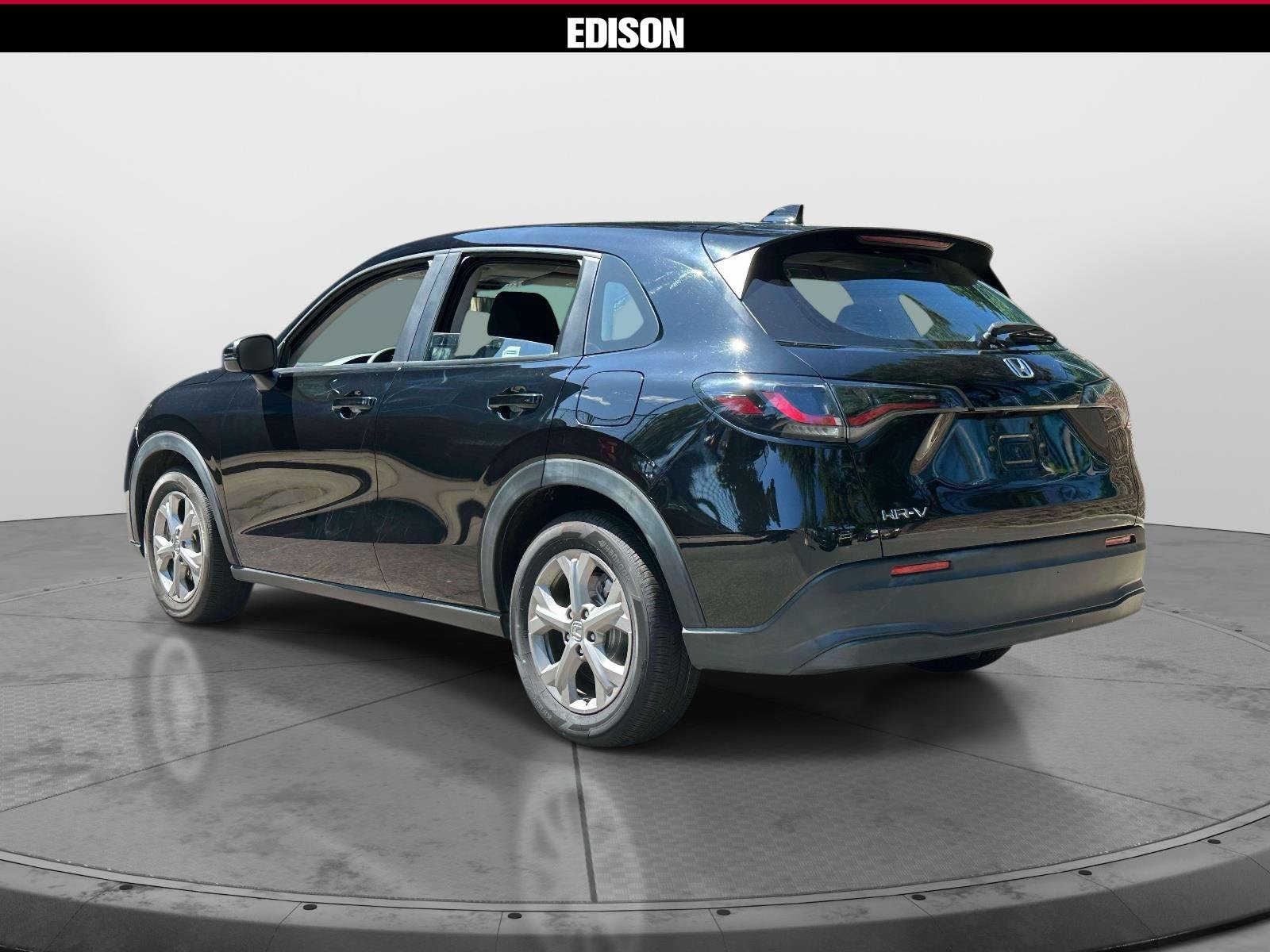 Used 2023 Honda HR-V LX image 5