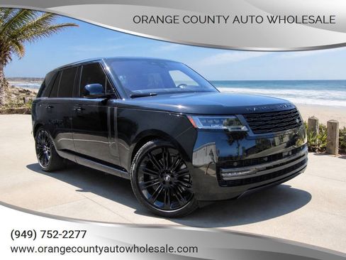 Used 2023 Land Rover Range Rover SE AWD/4WD image 1
