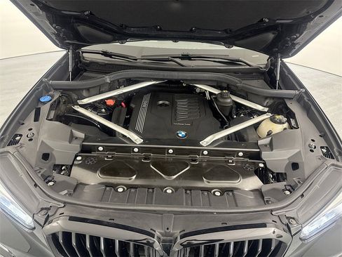 Used 2020 BMW X5 xDrive40i w/ M Sport Package image 30