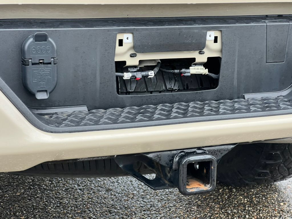 Used 2023 GMC Canyon AT4 AWD/4WD image 7