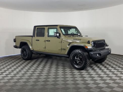New 2025 Jeep Gladiator Willys image 2