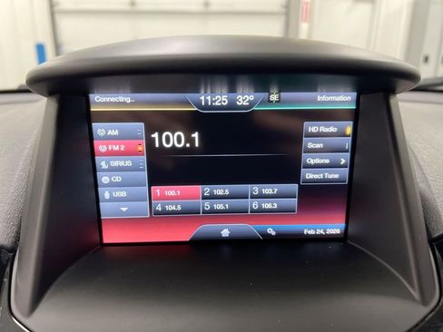 Used 2014 Ford Fiesta Titanium image 14