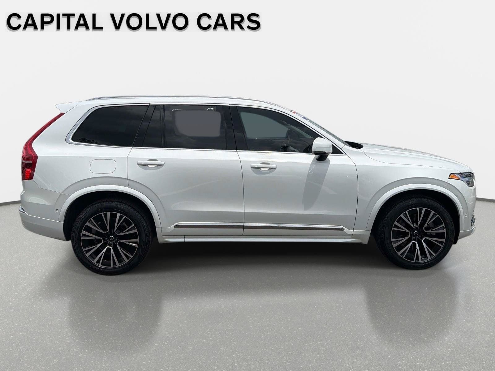 Used 2025 Volvo XC90 T8 Plus w/ Protection Package Premier AWD/4WD image 4