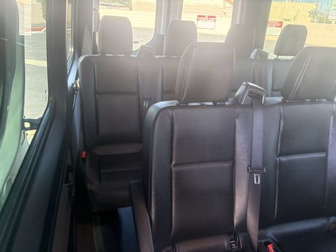 Used 2025 Mercedes-Benz Sprinter 2500 image 34