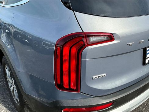 Used 2021 Kia Telluride EX AWD/4WD image 19