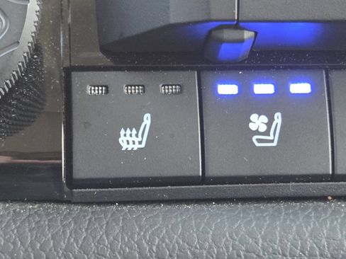 Used 2023 Toyota Tundra TRD Pro AWD/4WD image 6