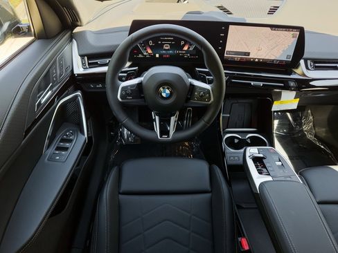 New 2026 BMW X2 xDrive28i w/ Technology Package image 18