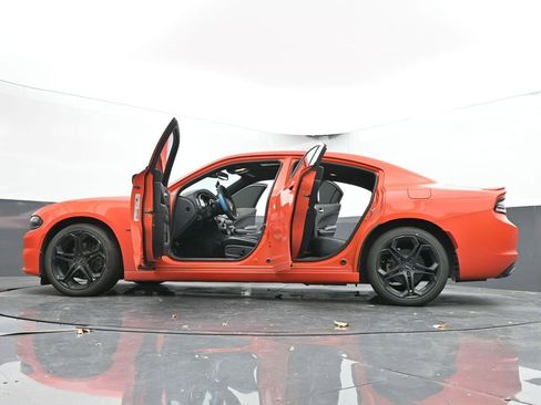 Used 2017 Dodge Charger R/T w/ Plus Group image 66