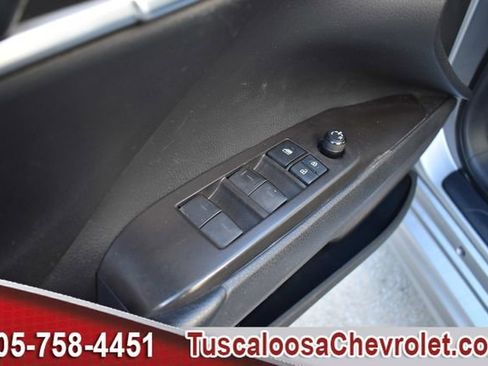 Used 2021 Toyota Camry SE image 17