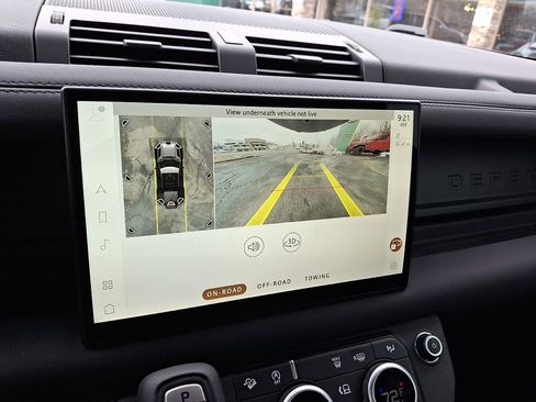 Certified 2025 Land Rover Defender 110 X-Dynamic SE image 24