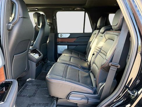 Used 2024 Lincoln Navigator Black Label image 23
