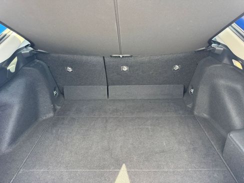 Used 2025 Toyota Prius LE image 29