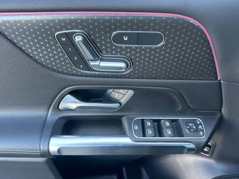 Certified 2024 Mercedes-Benz GLB 250 image 11