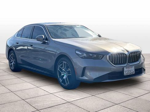 Certified 2025 BMW i5 xDrive40 w/ Premium Package image 2