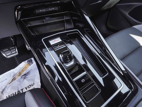 Used 2024 Volkswagen GTI Autobahn image 23