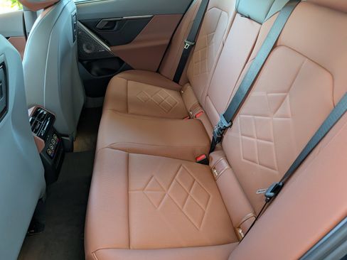 New 2027 BMW 550e xDrive AWD/4WD image 13