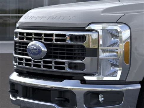 New 2026 Ford F250 XLT image 17