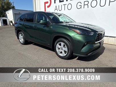 Used 2023 Toyota Highlander LE