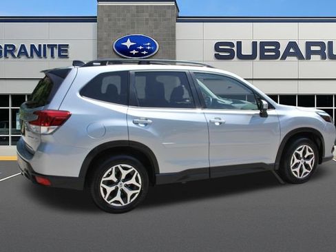 Certified 2024 Subaru Forester Premium AWD/4WD image 11