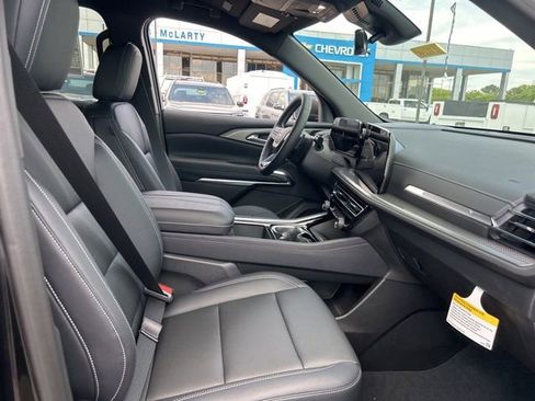 New 2026 Chevrolet Traverse LT w/ Midnight/Sport Edition FWD image 33